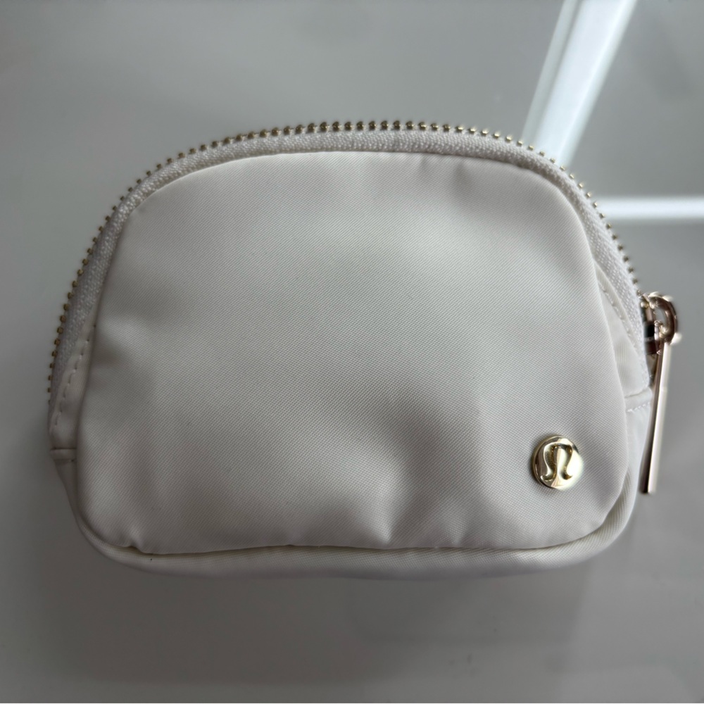 SOLD.  Lululemon nano belt bag